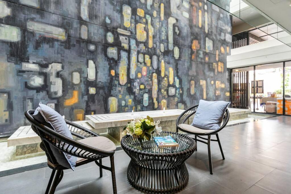 Stylish 1 Bedroom, Nice Pool,Bts Asok, Sukhumvit Bangkok Kültér fotó