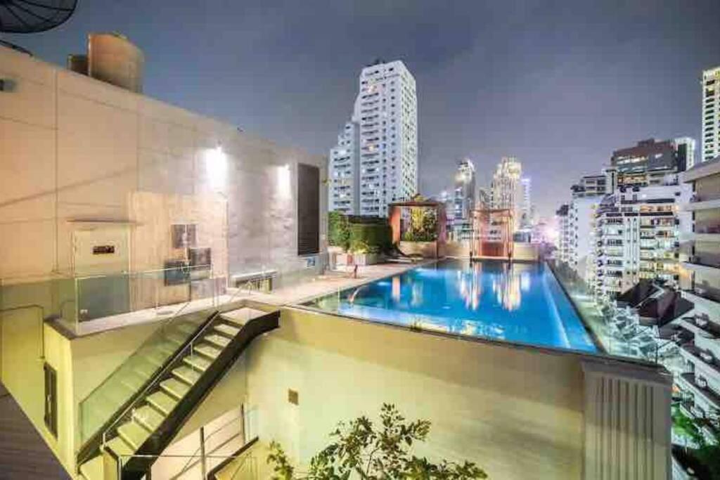 Stylish 1 Bedroom, Nice Pool,Bts Asok, Sukhumvit Bangkok Kültér fotó