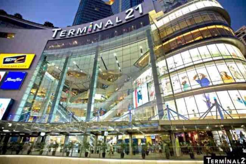Stylish 1 Bedroom, Nice Pool,Bts Asok, Sukhumvit Bangkok Kültér fotó