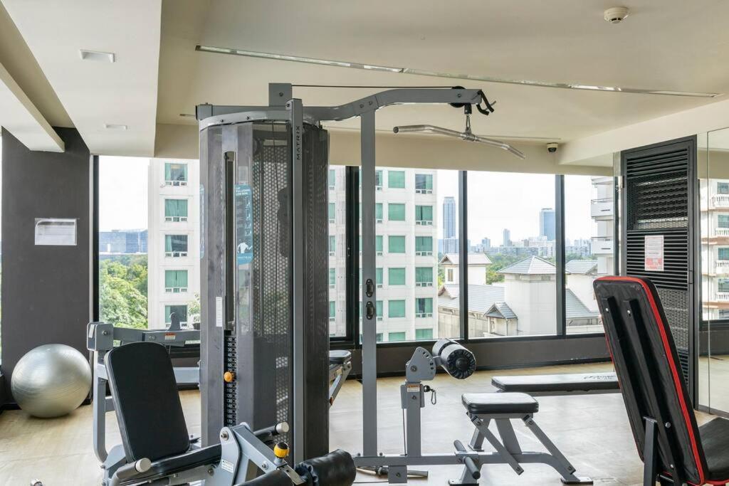 Stylish 1 Bedroom, Nice Pool,Bts Asok, Sukhumvit Bangkok Kültér fotó