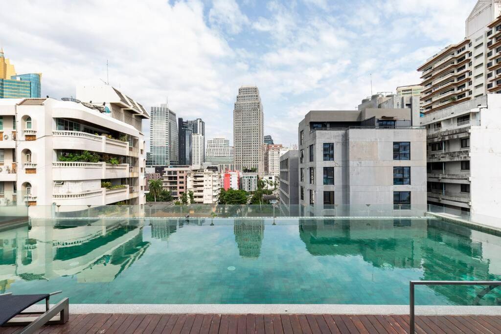 Stylish 1 Bedroom, Nice Pool,Bts Asok, Sukhumvit Bangkok Kültér fotó